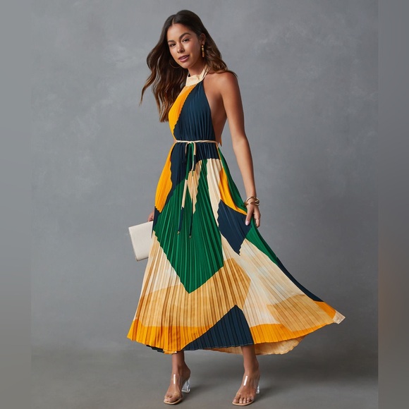 Dress Forum Dresses & Skirts - Design Forum,Open-Back, Pleated Dress,Halter,STUNNING,EXCELLENT Cond.,Size Large